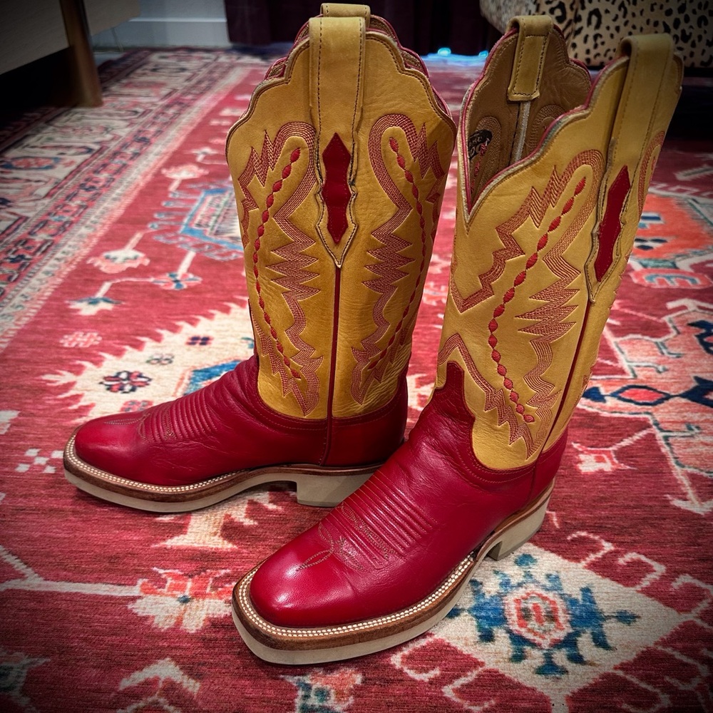 Vintage Lucchese women’s boots - Picture 2 of 3